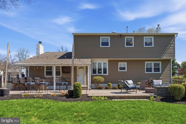 205 MARLBORO RD, Morrisville, PA 19067