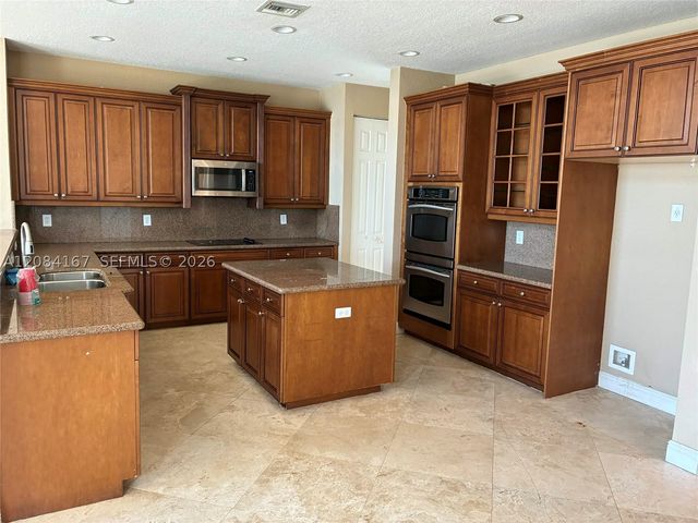 4607 SW 195th Ter, Miramar, FL 33029
