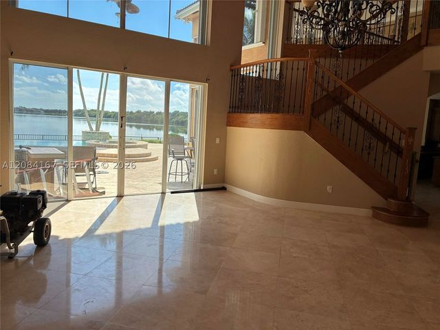 4607 SW 195th Ter, Miramar, FL 33029