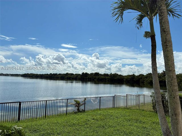 4607 SW 195th Ter, Miramar, FL 33029