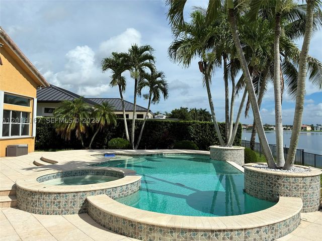 4607 SW 195th Ter, Miramar, FL 33029