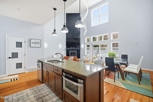 3 Bryn Mawr Court, Albany, NY 12211