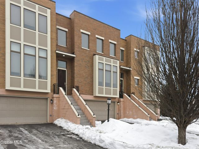 3 Bryn Mawr Court, Albany, NY 12211