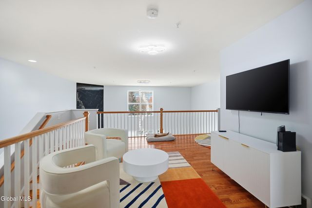 3 Bryn Mawr Court, Albany, NY 12211