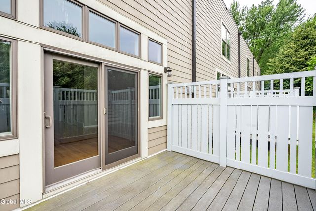 3 Bryn Mawr Court, Albany, NY 12211