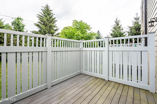 3 Bryn Mawr Court, Albany, NY 12211