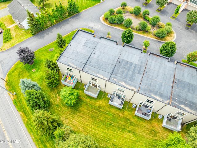 3 Bryn Mawr Court, Albany, NY 12211