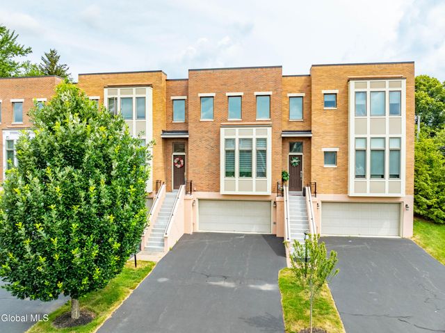 3 Bryn Mawr Court, Albany, NY 12211