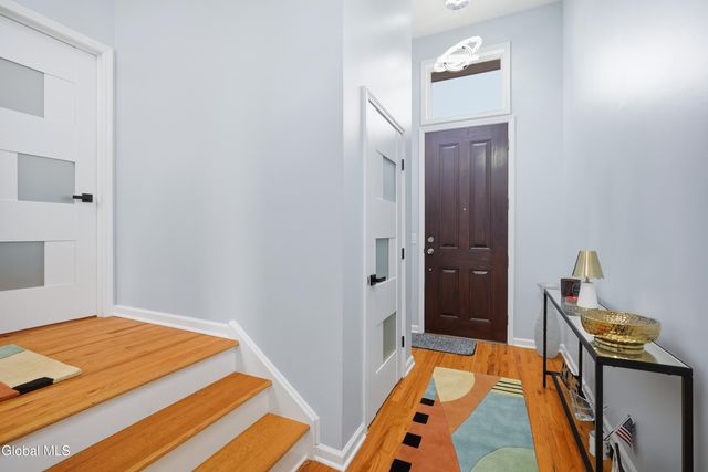 3 Bryn Mawr Court, Albany, NY 12211