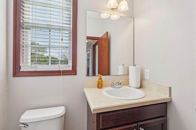 101 Stirling Way, Etna, OH 43062