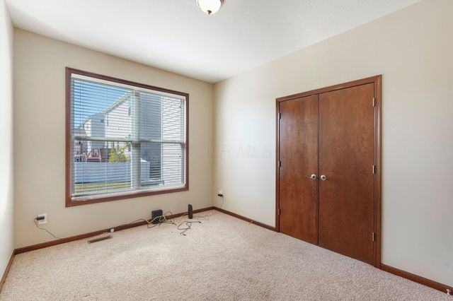 101 Stirling Way, Etna, OH 43062