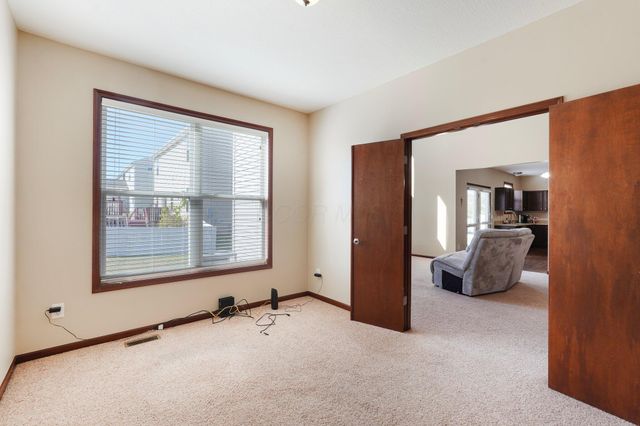 101 Stirling Way, Etna, OH 43062