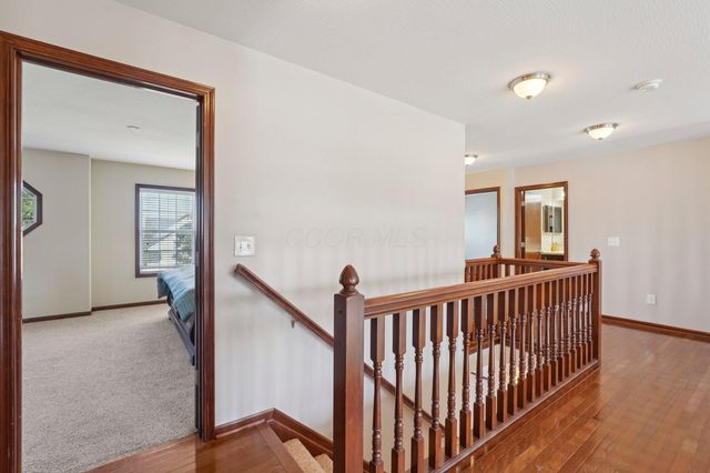 101 Stirling Way, Etna, OH 43062