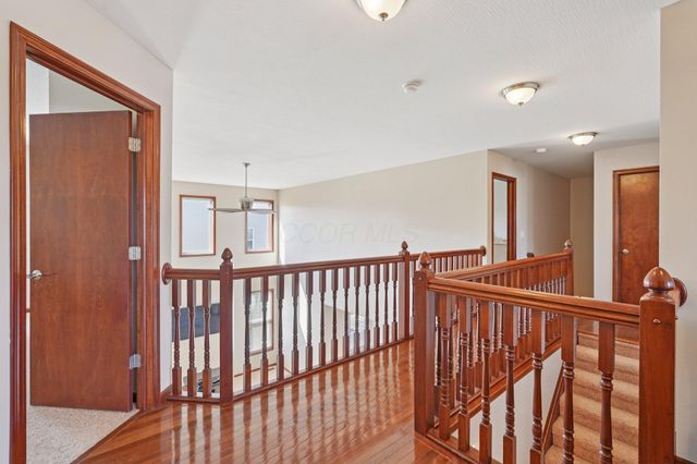 101 Stirling Way, Etna, OH 43062