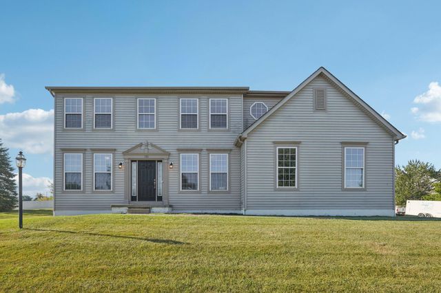 101 Stirling Way, Etna, OH 43062