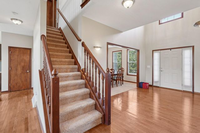 101 Stirling Way, Etna, OH 43062