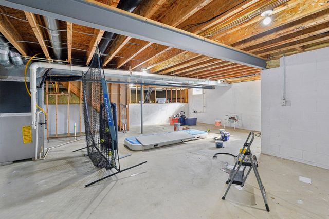 101 Stirling Way, Etna, OH 43062