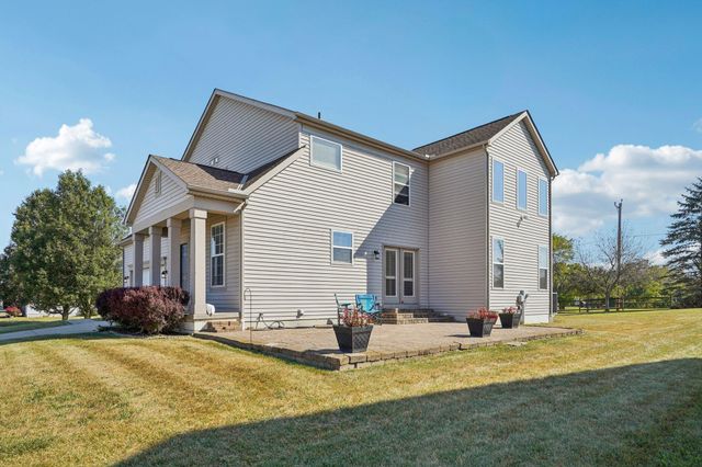 101 Stirling Way, Etna, OH 43062