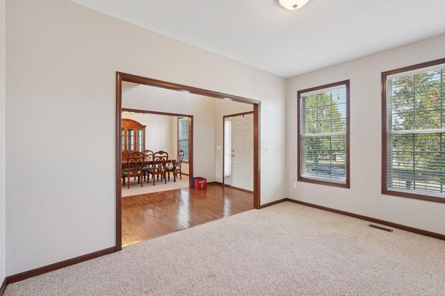 101 Stirling Way, Etna, OH 43062