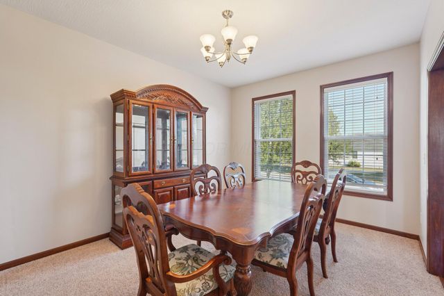 101 Stirling Way, Etna, OH 43062