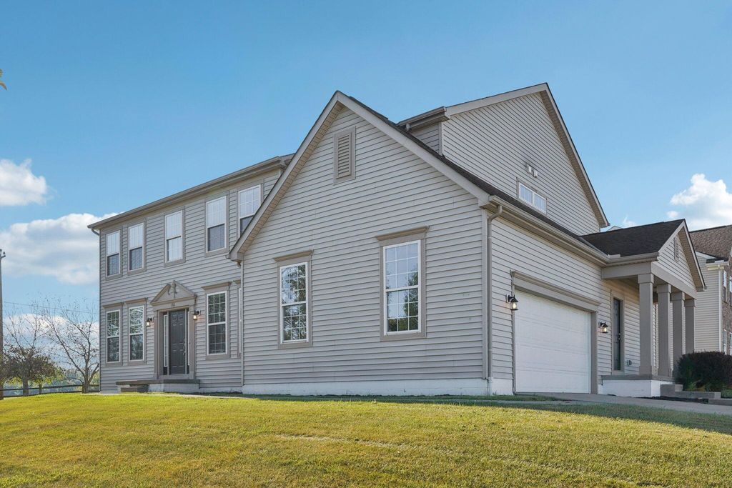 101 Stirling Way, Etna, OH 43062