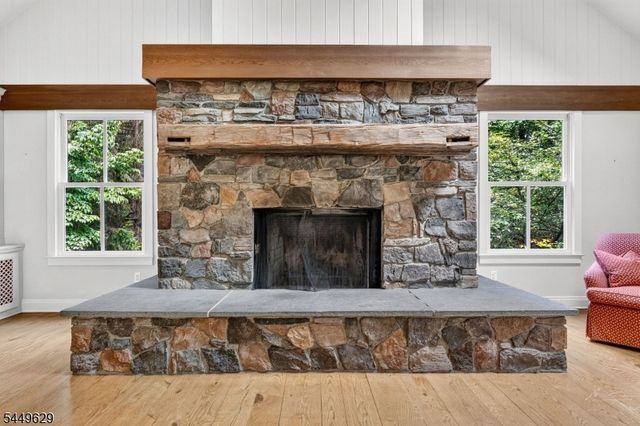103 Old Driftway Ln, Tewksbury Twp., NJ 08833