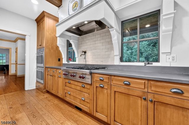 103 Old Driftway Ln, Tewksbury Twp., NJ 08833