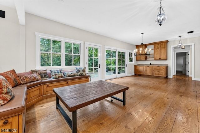 103 Old Driftway Ln, Tewksbury Twp., NJ 08833