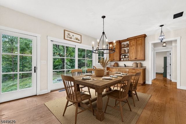 103 Old Driftway Ln, Tewksbury Twp., NJ 08833