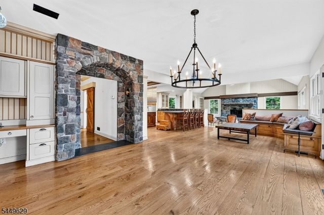 103 Old Driftway Ln, Tewksbury Twp., NJ 08833