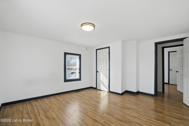 6006 Pendleton Rd, Louisville, KY 40272