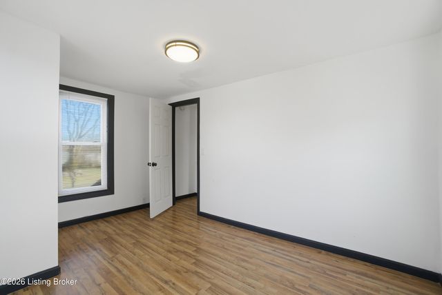 6006 Pendleton Rd, Louisville, KY 40272