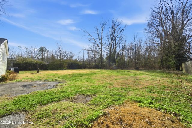 6006 Pendleton Rd, Louisville, KY 40272