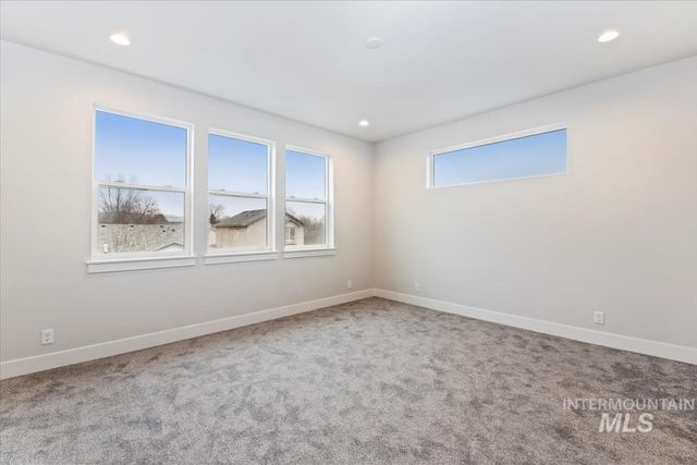 8174 N Breezy Ave, Boise, ID 83714