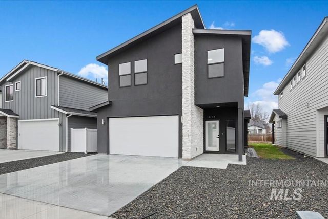 8174 N Breezy Ave, Boise, ID 83714