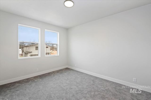 8174 N Breezy Ave, Boise, ID 83714