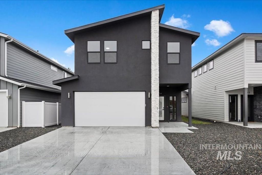 8174 N Breezy Ave, Boise, ID 83714