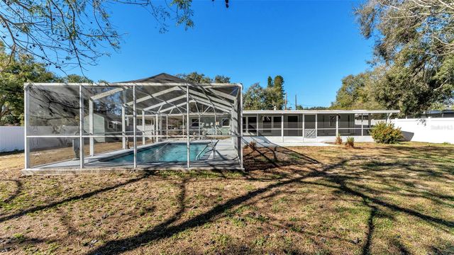 310 17TH STREET NE, Winter Haven, FL 33881