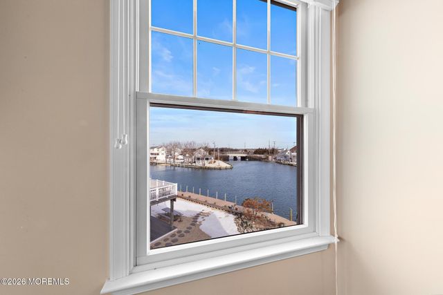 72 Jennie Drive, Beach Haven West, NJ 08050