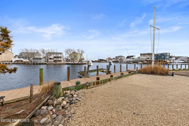 72 Jennie Drive, Beach Haven West, NJ 08050