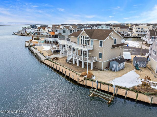 72 Jennie Drive, Beach Haven West, NJ 08050