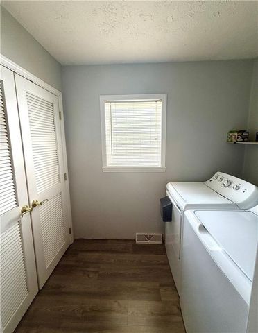 5125 swartz Road, Kansas City, KS 66109