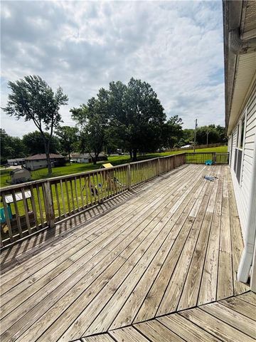 5125 swartz Road, Kansas City, KS 66109