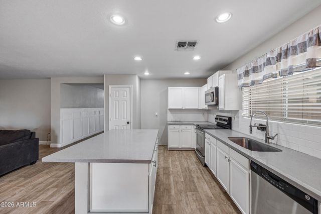 3806 S EMERY Circle, Mesa, AZ 85212