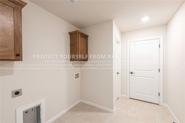 142 Broyles Avenue, Fayetteville, AR 72704