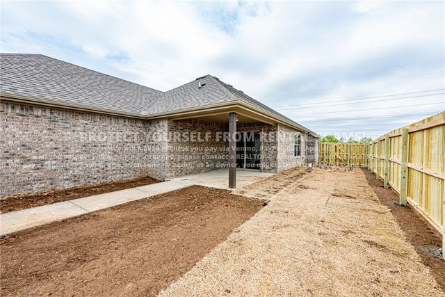 142 Broyles Avenue, Fayetteville, AR 72704