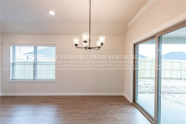 142 Broyles Avenue, Fayetteville, AR 72704