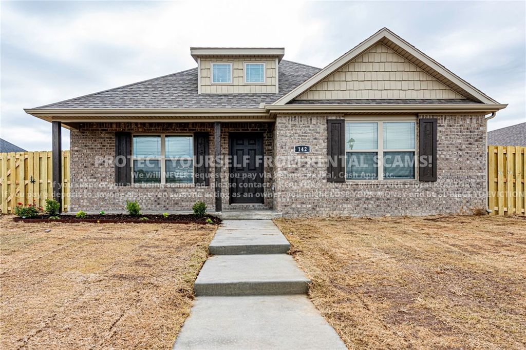 142 Broyles Avenue, Fayetteville, AR 72704