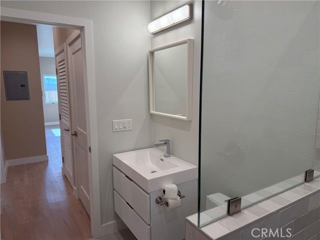 1072 N Vinedo Avenue, Pasadena, CA 91107