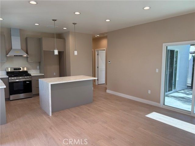 1072 N Vinedo Avenue, Pasadena, CA 91107